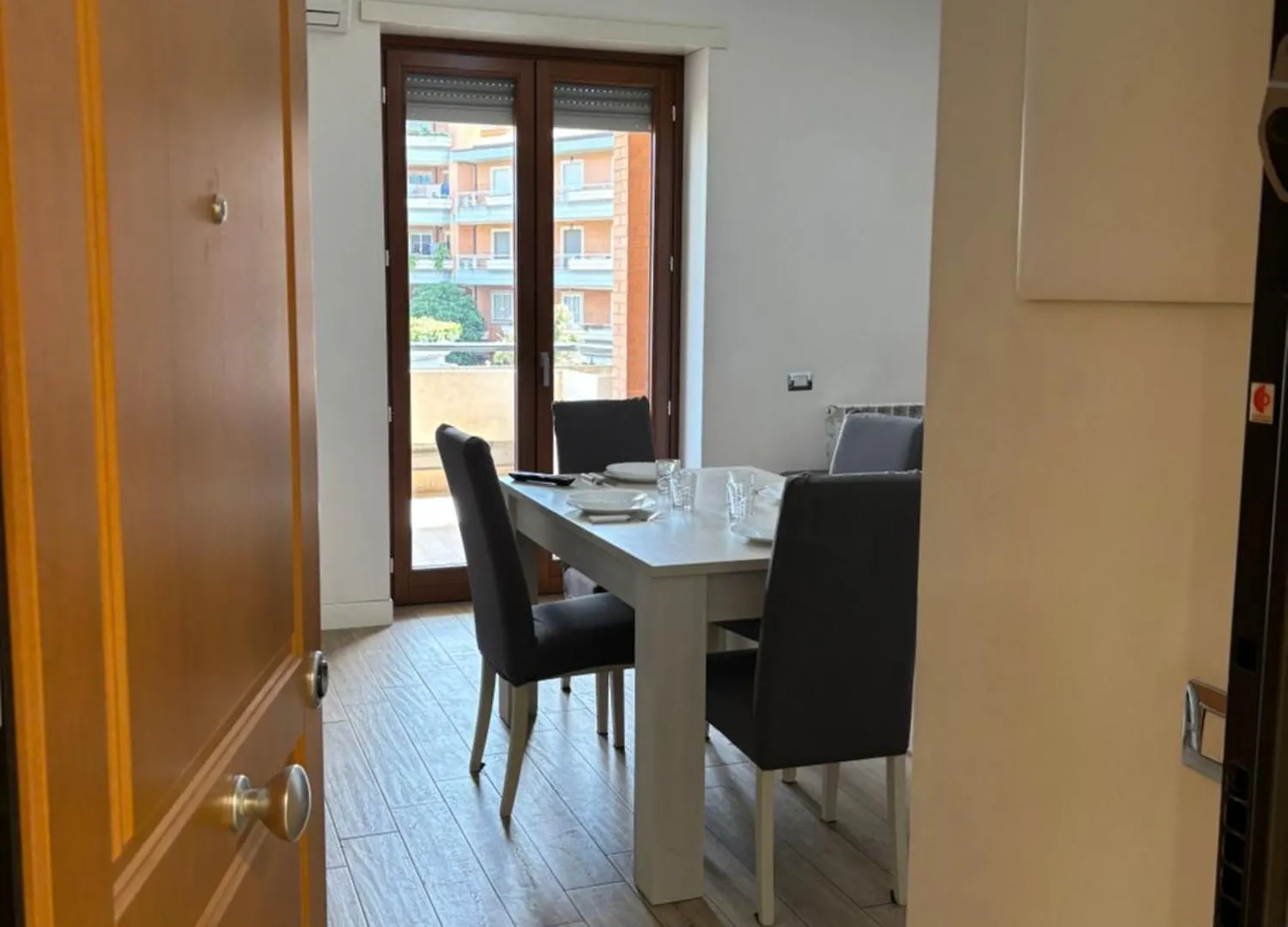 Apartment Roma Relax 4 Con Wifi-Ac-Netflix 0*, Rome Italy
